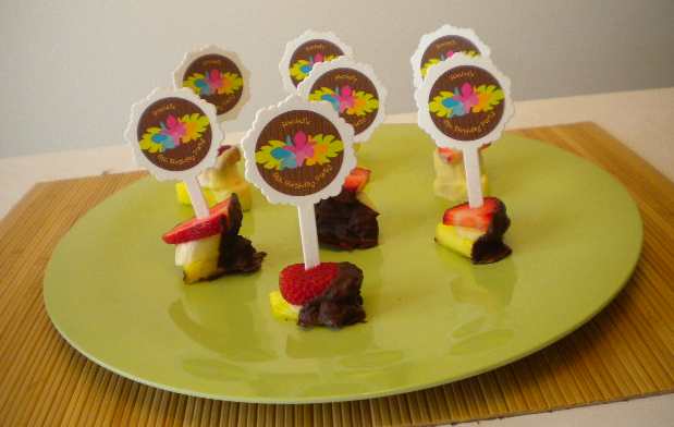Birthday Party Food Idea for Kids: Luau Banana Split "Bites"