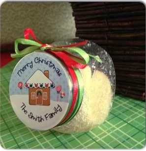 Holiday Party Favor Idea: DIY Gingerbread Cookie Sugar Scrub