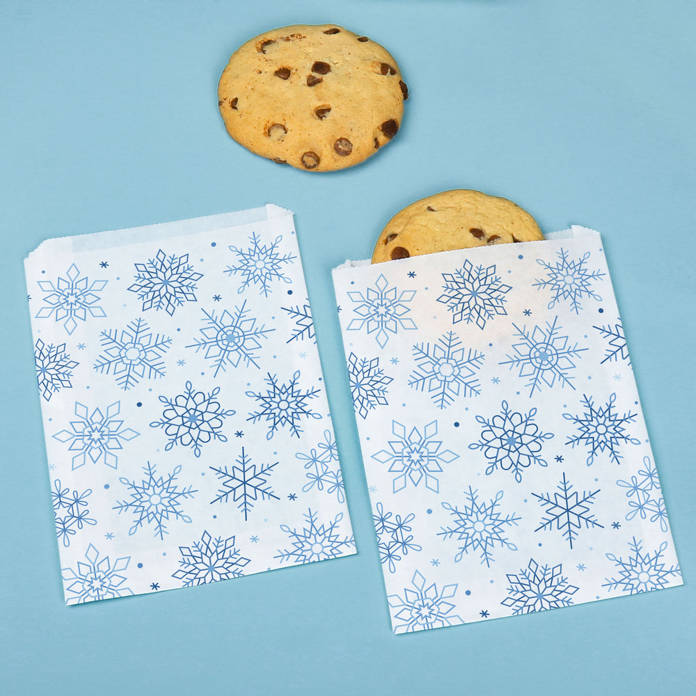 Paper Treat Bags - Blue Snowflakes - 25 Ct