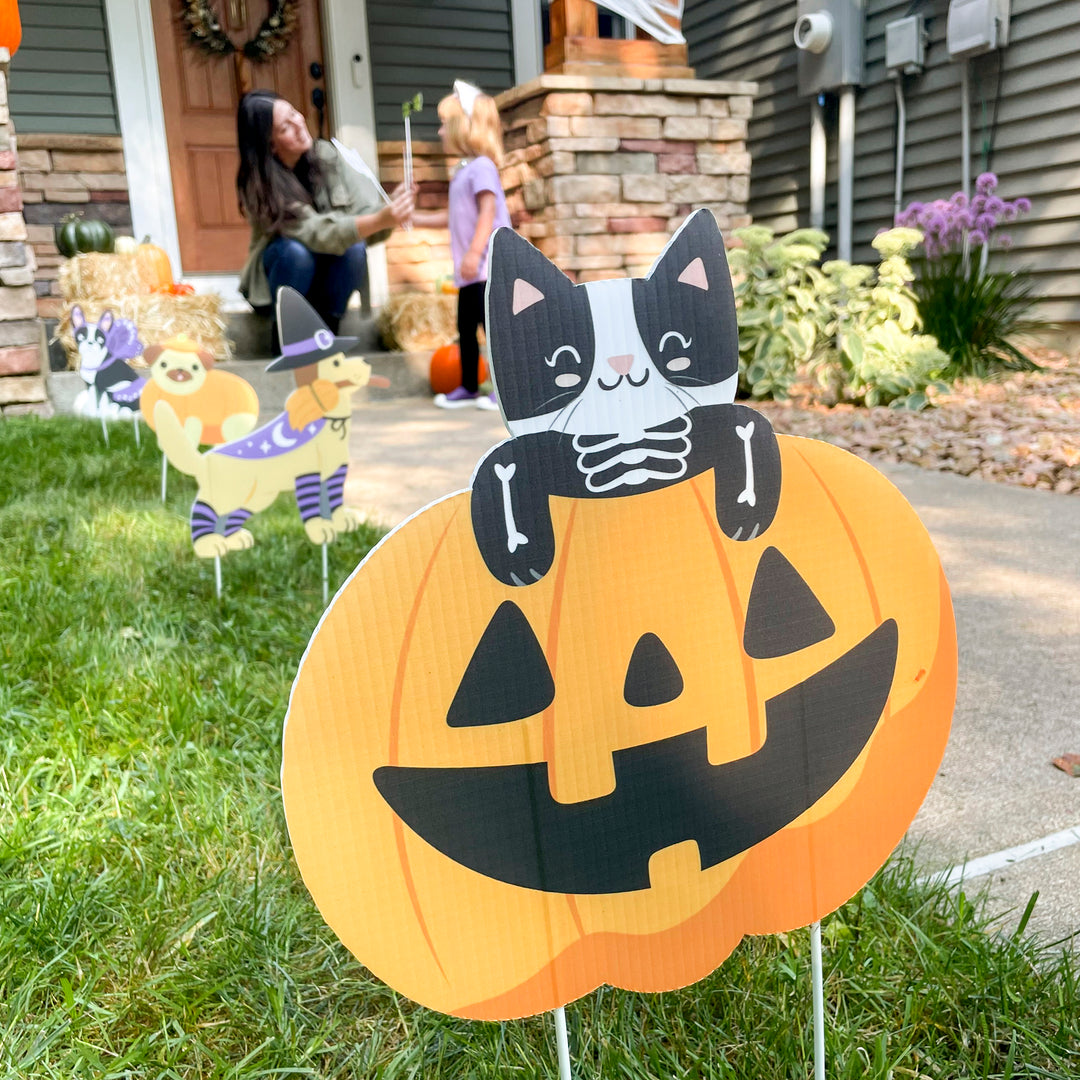 Halloween Pets - Lawn Decorations - Outdoor Cats and Dogs Party Yard Decorations - 10 Piece