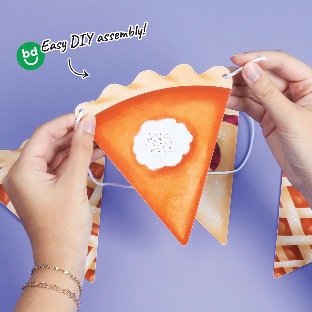 Holiday Pie Garland Banner - 15 Pc