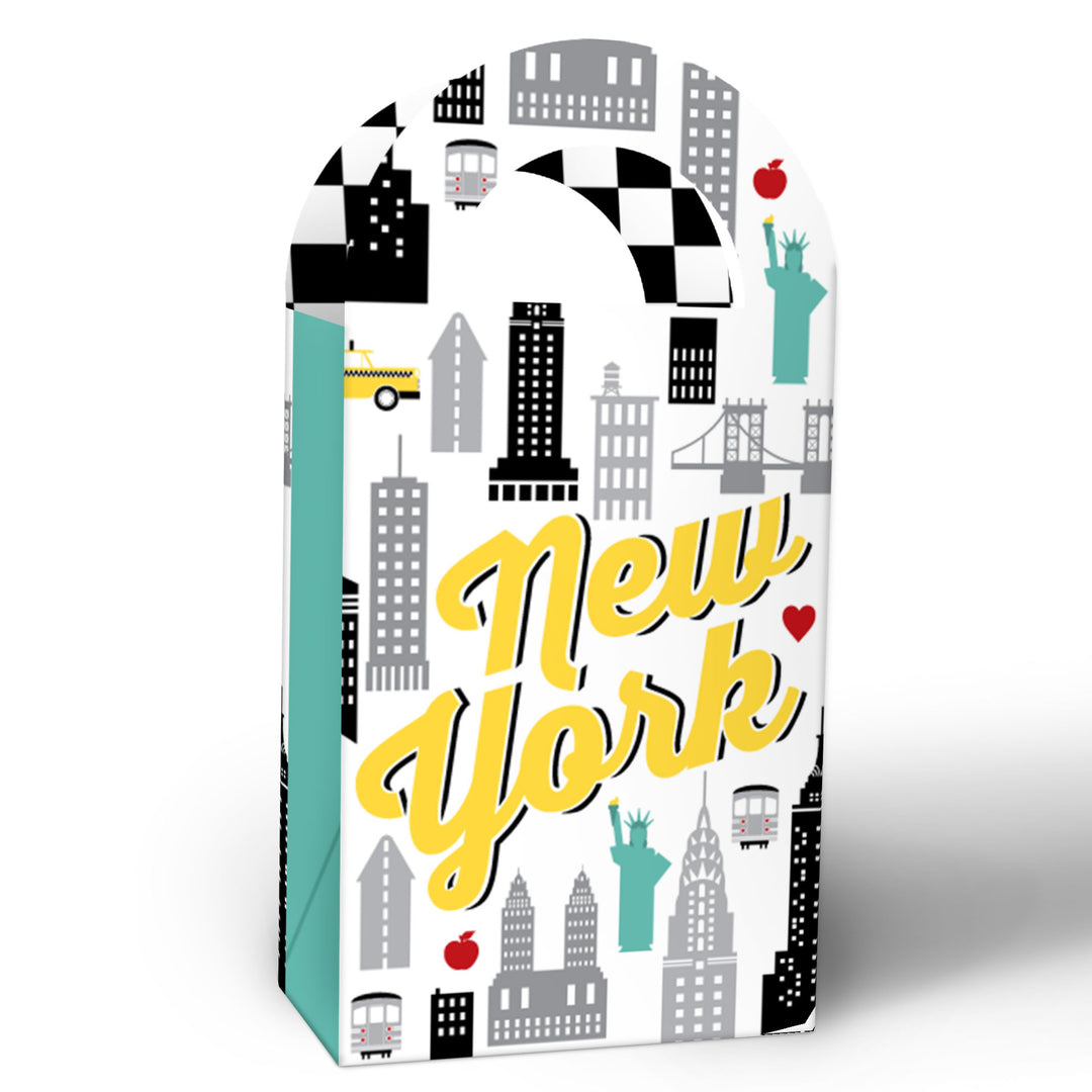 NYC Cityscape Paper Favor Bags - 12 Ct