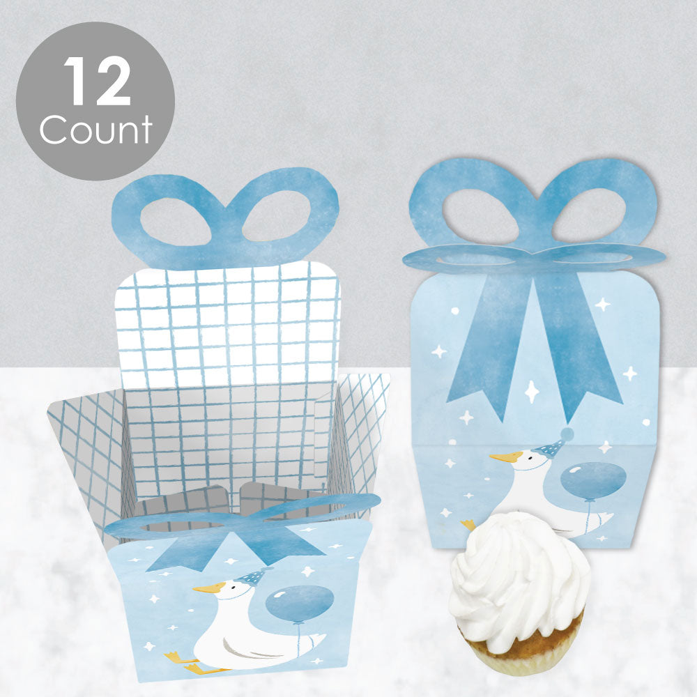 Square base and 3D paper bow detail on One Silly Goose favor box