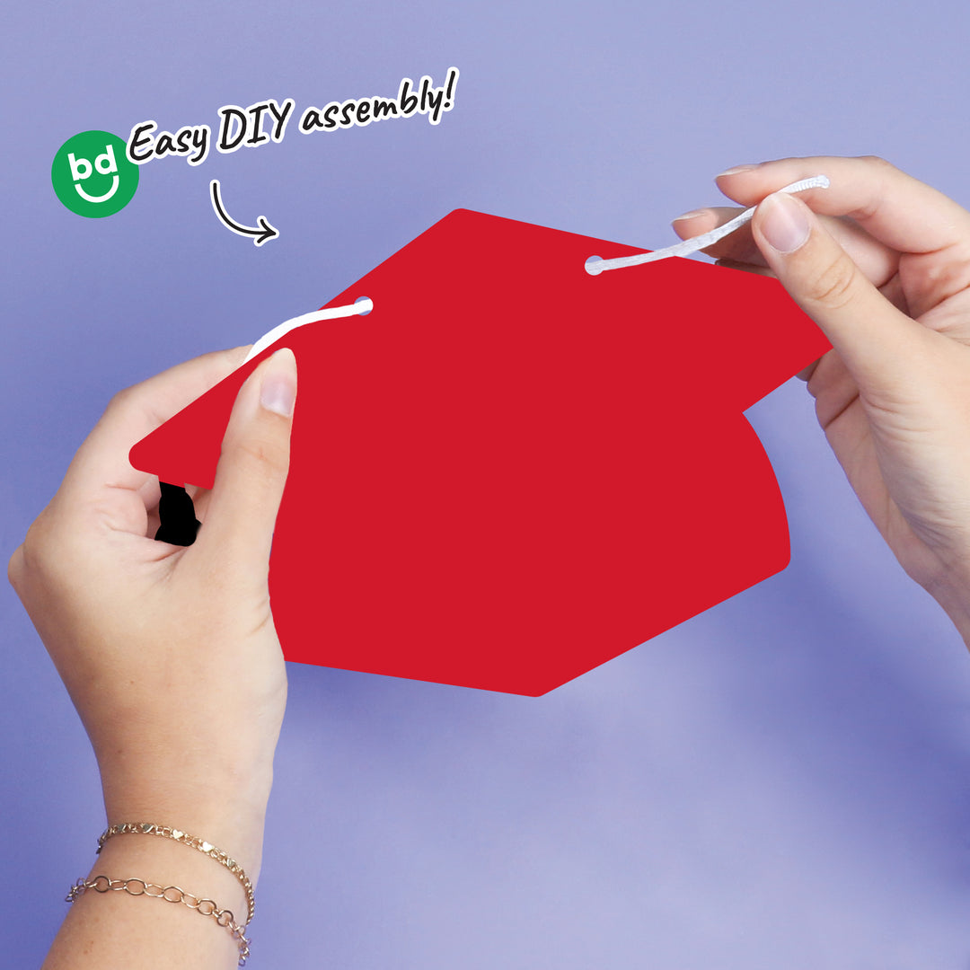 Red Grad Cap Garland Banner - 15 Pc
