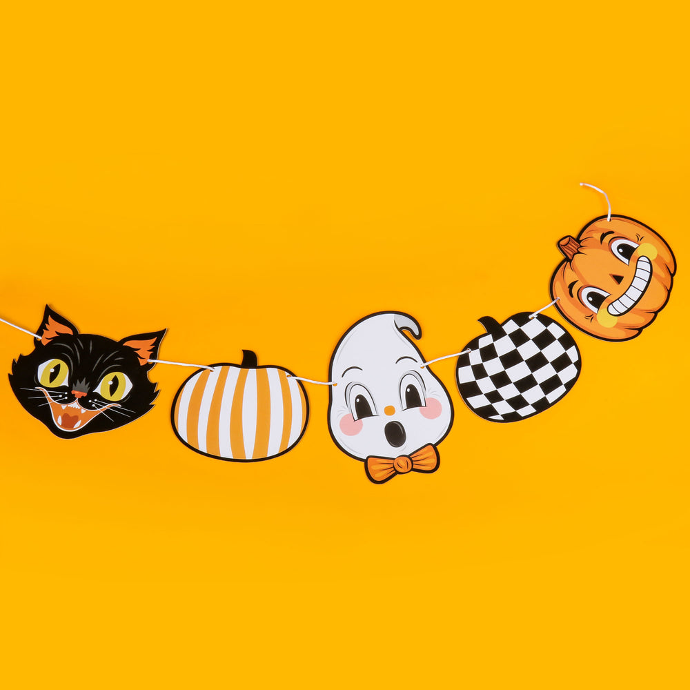 Vintage Halloween Garland Banner - 15 Pc