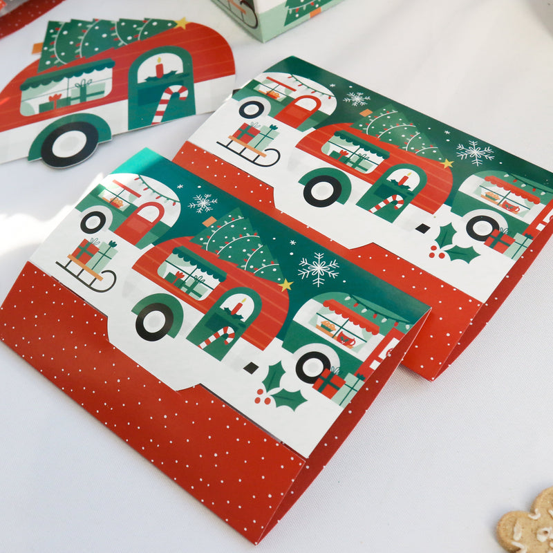 Camper Christmas - Red and Green Holiday Party Money And Gift Card Holders - Set of 8