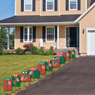 Happy Holiday Presents - Lawn Decorations - Outdoor Christmas Party Yard Decorations - 10 Piece