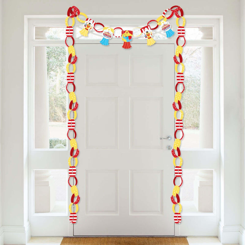 Carnival - Step Right Up Circus - 90 Chain Links and 30 Paper Tassels Decoration Kit - Carnival Themed Party Paper Chains Garland - 21 feet