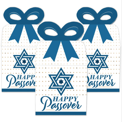 Happy Passover - Square Favor Gift Boxes - Pesach Jewish Holiday Party Bow Boxes - Set of 12